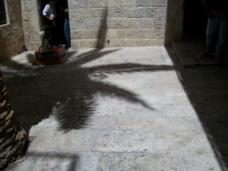 Ground Penetrating Radar on a Jerusalem courtyard - click for slide show